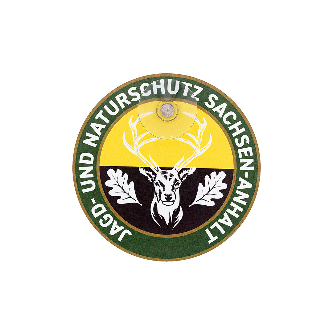 Jagdschild mit Saugnapf und Hirschmotiv für Autoscheibe – Sachsen-Anhalt Landesfarben und Schriftzug „Jagd & Naturschutz Sachsen-Anhalt"