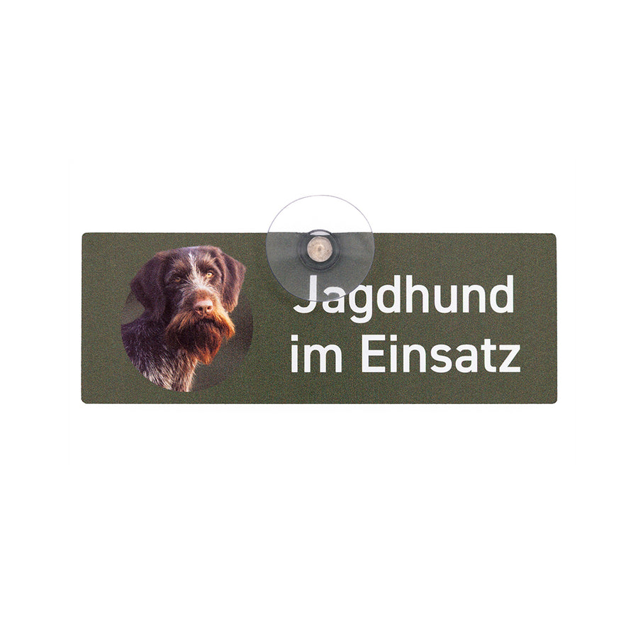 Deutsch Drahthaar DD Alu-Schild mit Saugnapf für die Autoscheibe mit der Aufschrift "Jagdhund im Einsatz" von Wilde Hilde Original