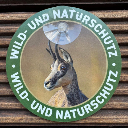 Jagdschild fürs Auto "Gams" II rund mit Saugnapf für die Autoscheibe "Wild & Naturschutz",  Ø 13 cm - MADE IN GERMANY