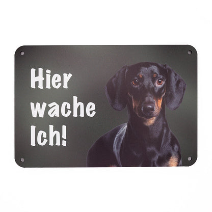 Kurzhaardackel / Teckel schwarz Warnschild „Hier wache ich!“ | Jagdhund Hundeschild für Zaun, Tor & Grundstück, wetterfest