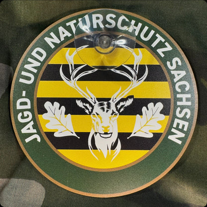 Jagdschild Sachsen „Jagd & Naturschutz“ rund mit Saugnapf | Jagd Autoschild für Windschutzscheibe | Jagdschutz & Jagdbetrieb – Made in Germany