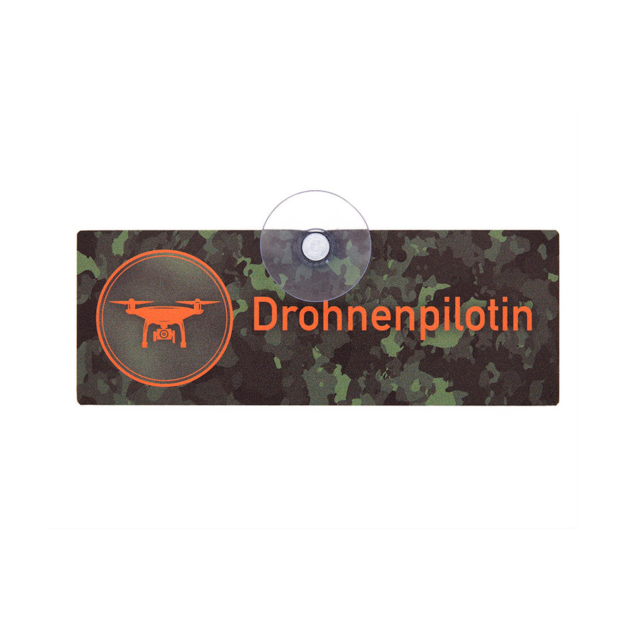 Drohnenpilotin Einsatzschild zur Befestigung an der Autoscheibe mit Saugnapf während aktiver Drohnenflüge oder Droheneinsätze