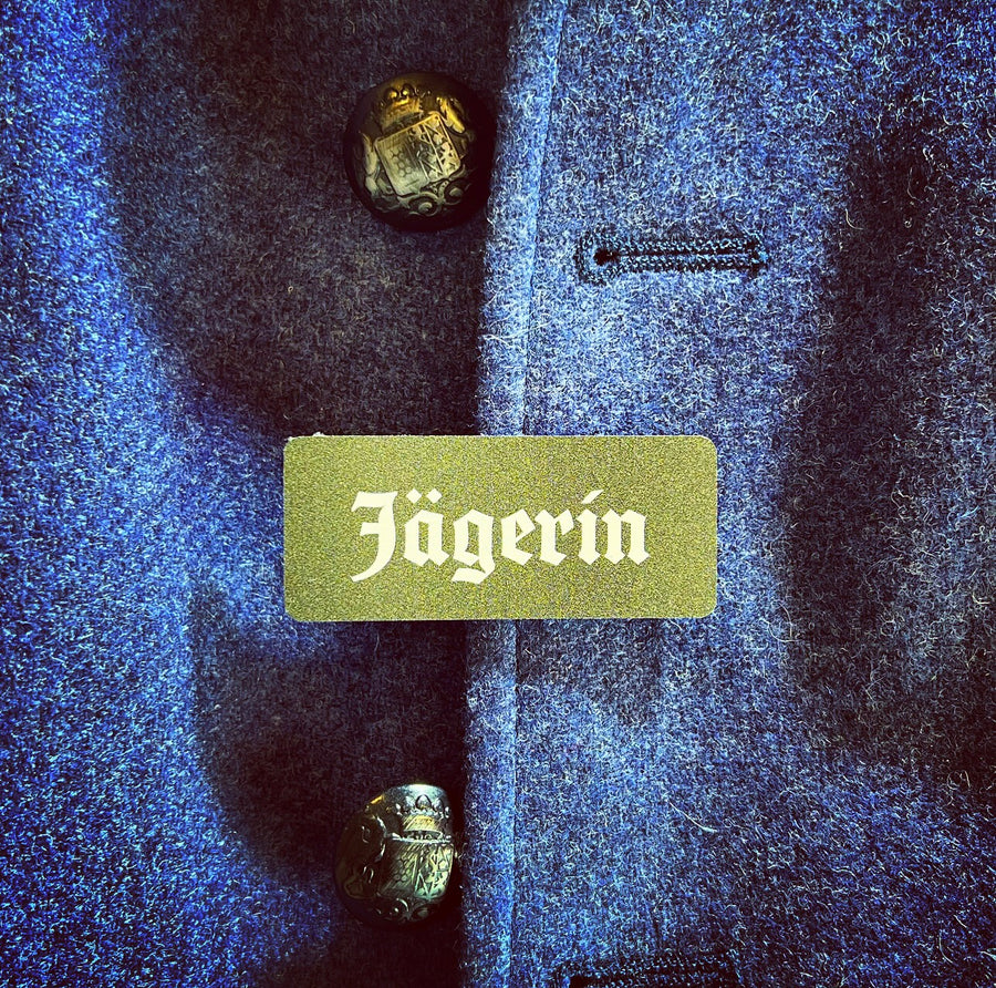 Trachtenanstecker „Jägerin“ für Janker und Hut