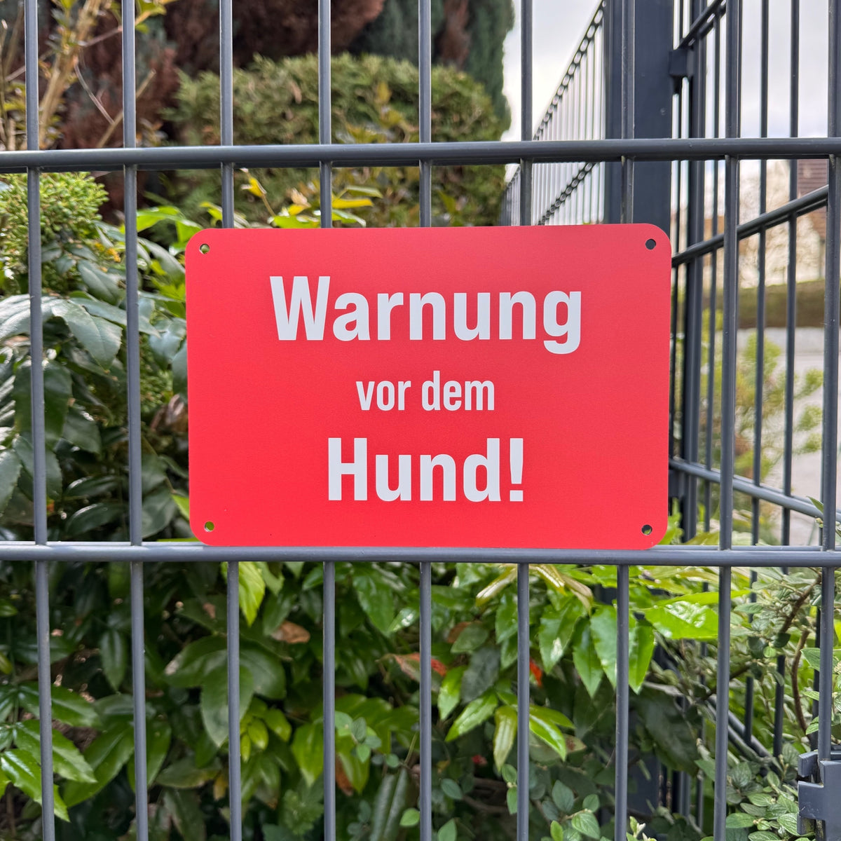 Warnschild „Warnung vor dem Hund!“ Signalfarbe